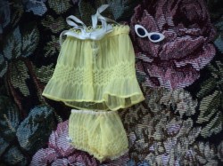 973 BARBIE DOLL 60 SWEET DREAMS YELLOW BABY DOLLS 2 PC, DIARY, CLOCKS CHOICE
